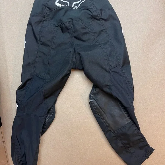 Fox Black and White Motocross or BMX Gear - Picture 10 of 16